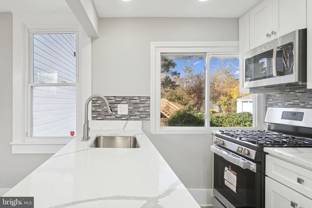 3814 WALNUT AVE, Baltimore, MD 21206