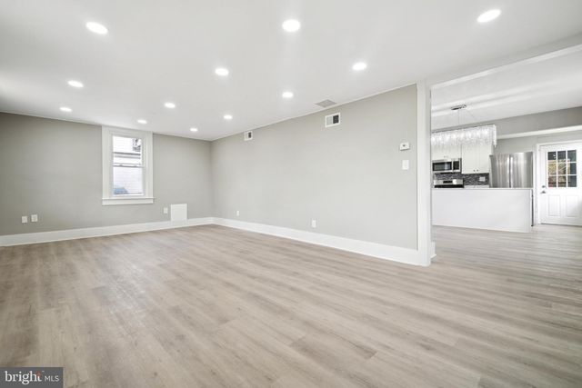 3814 WALNUT AVE, Baltimore, MD 21206