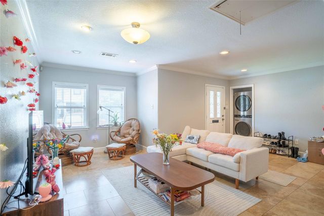 803 Sealy Street, Galveston, TX 77550