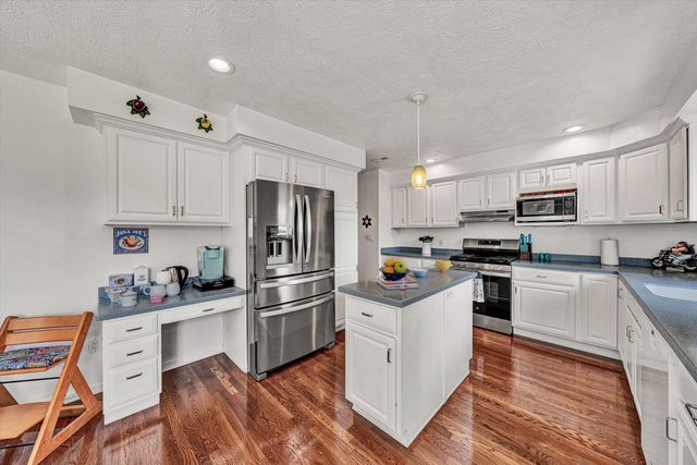 301 Indian Ridge DR, Moneta, VA 24121