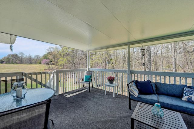 301 Indian Ridge DR, Moneta, VA 24121