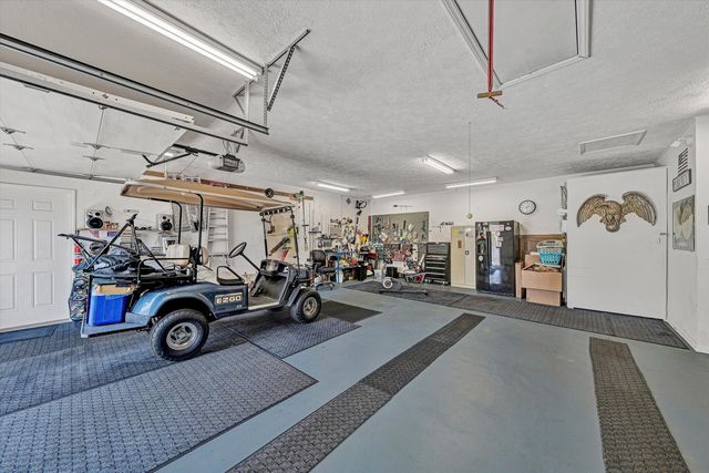 301 Indian Ridge DR, Moneta, VA 24121