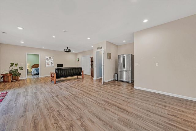 301 Indian Ridge DR, Moneta, VA 24121