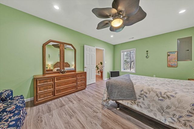 301 Indian Ridge DR, Moneta, VA 24121