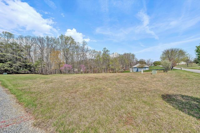 301 Indian Ridge DR, Moneta, VA 24121