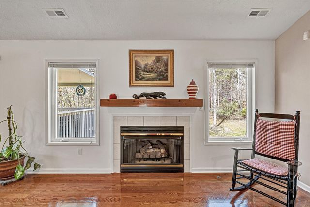 301 Indian Ridge DR, Moneta, VA 24121