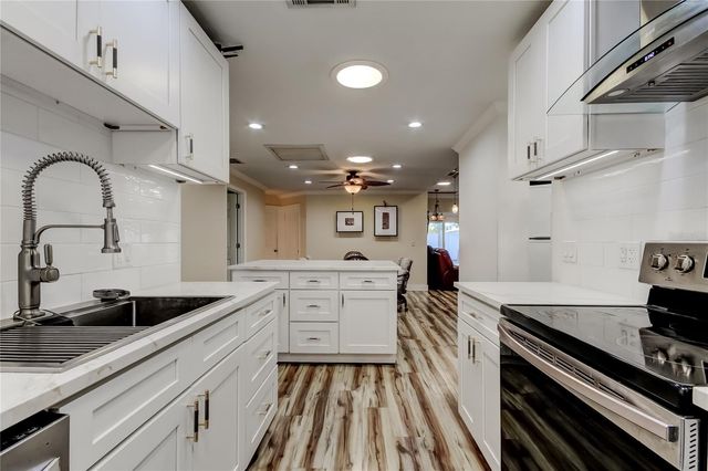 1821 DRIFTWOOD CIRCLE N, Oldsmar, FL 34677