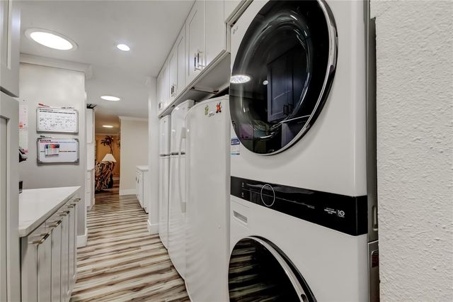 1821 DRIFTWOOD CIRCLE N, Oldsmar, FL 34677