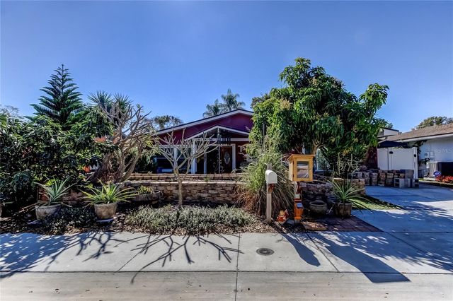 1821 DRIFTWOOD CIRCLE N, Oldsmar, FL 34677