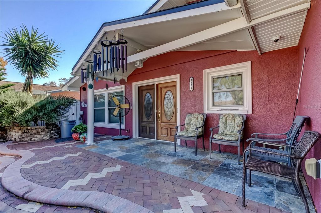 1821 DRIFTWOOD CIRCLE N, Oldsmar, FL 34677