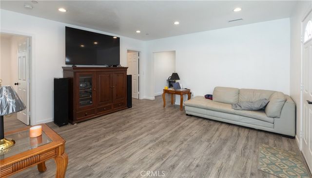 420 N 12th, Santa Paula, CA 93060