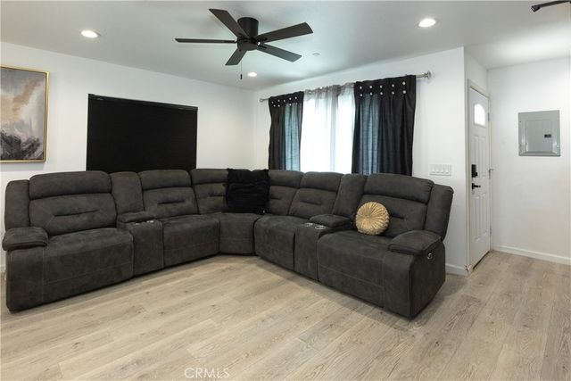 420 N 12th, Santa Paula, CA 93060
