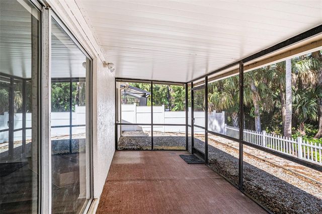 11901 SNAPDRAGON ROAD, Tampa, FL 33635