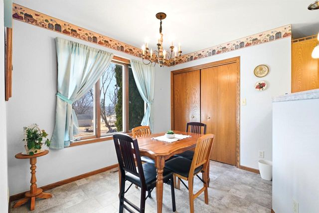 627 Cambridge Drive, Ripon, WI 54971