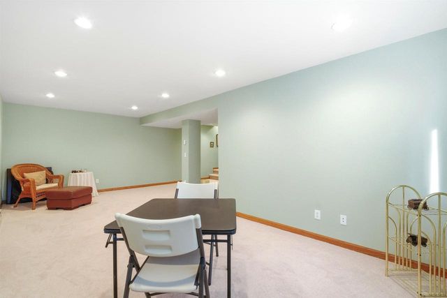 627 Cambridge Drive, Ripon, WI 54971