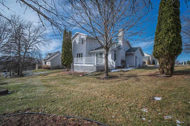 627 Cambridge Drive, Ripon, WI 54971