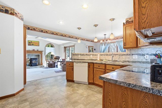 627 Cambridge Drive, Ripon, WI 54971