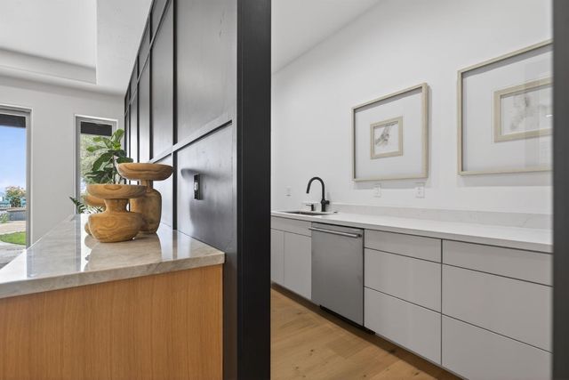 1350 Terracina Dr, El Dorado Hills, CA 95762