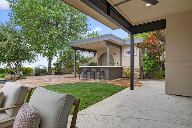 1350 Terracina Dr, El Dorado Hills, CA 95762