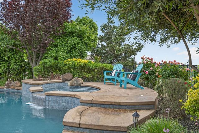 1350 Terracina Dr, El Dorado Hills, CA 95762