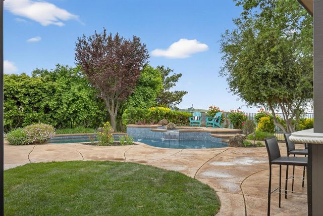 1350 Terracina Dr, El Dorado Hills, CA 95762