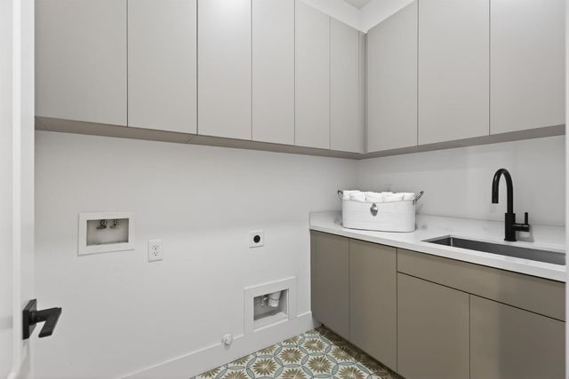 1350 Terracina Dr, El Dorado Hills, CA 95762