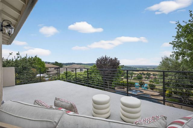 1350 Terracina Dr, El Dorado Hills, CA 95762