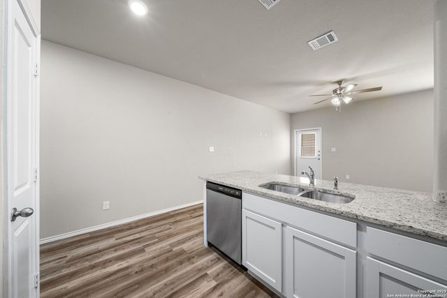 134 DAMON DV, San Antonio, TX 78253