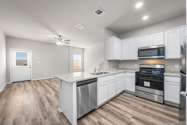 134 DAMON DV, San Antonio, TX 78253