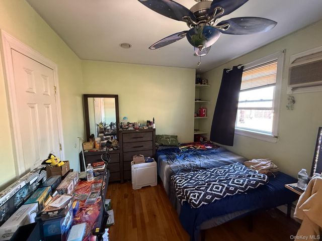 8835 75th Avenue, Glendale, NY 11385