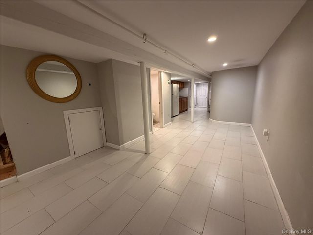 8835 75th Avenue, Glendale, NY 11385