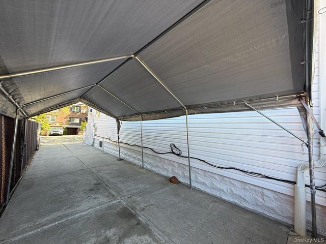 8835 75th Avenue, Glendale, NY 11385