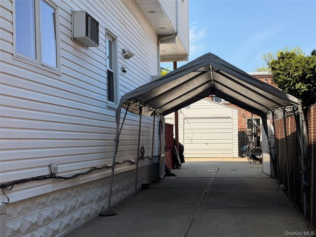 8835 75th Avenue, Glendale, NY 11385