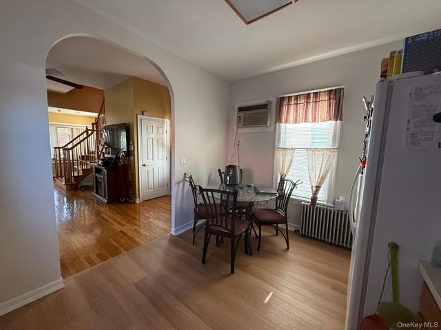 8835 75th Avenue, Glendale, NY 11385