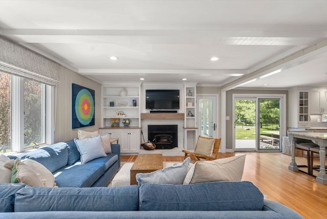 2 Russett Hill Road, Sherborn, MA 01770