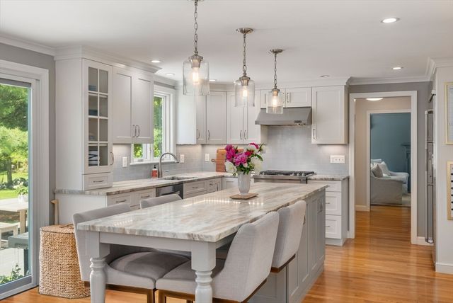 2 Russett Hill Road, Sherborn, MA 01770