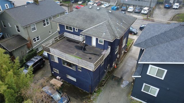 5026 20th Avenue NE, Seattle, WA 98105