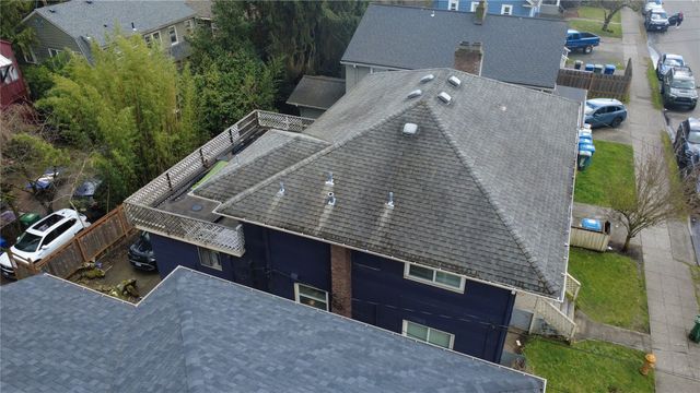 5026 20th Avenue NE, Seattle, WA 98105