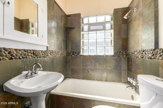 2034 N MITCHELL Street, Phoenix, AZ 85006