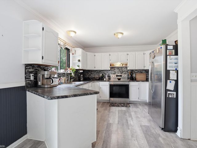 26180 Woodland Drive, Chesterfield Twp, MI 48051