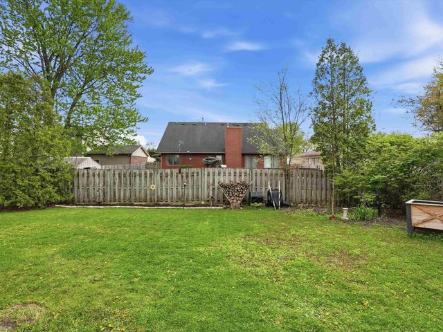 26180 Woodland Drive, Chesterfield Twp, MI 48051