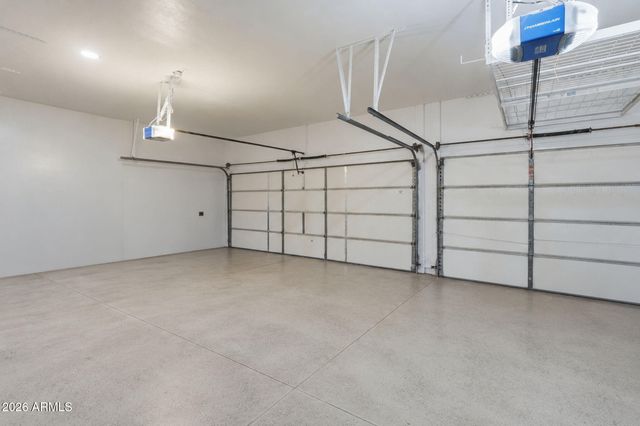15221 S 18TH Avenue, Phoenix, AZ 85045