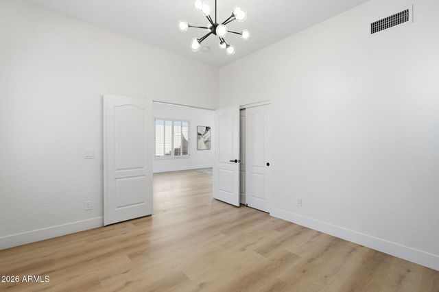 15221 S 18TH Avenue, Phoenix, AZ 85045