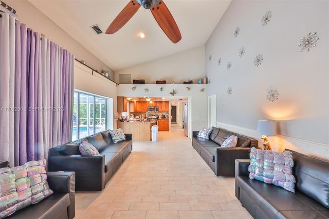 407 SW 37 Street, Cape Coral, FL 33914