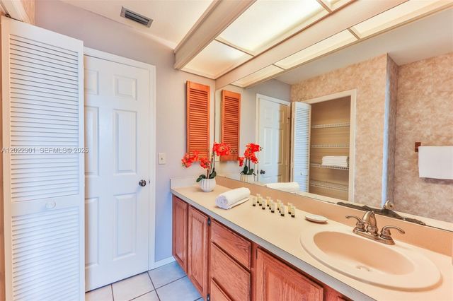 407 SW 37 Street, Cape Coral, FL 33914