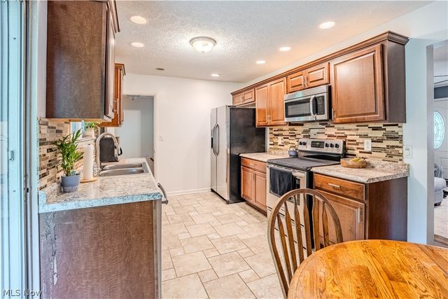 144 W 130th Street, Brunswick, OH 44212