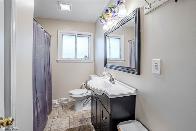 144 W 130th Street, Brunswick, OH 44212