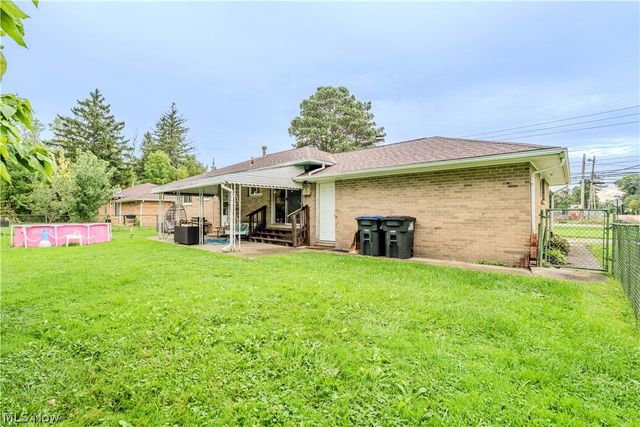 144 W 130th Street, Brunswick, OH 44212