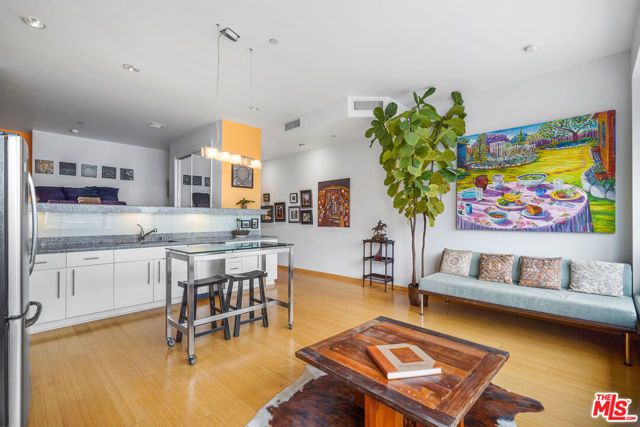 1100 Wilshire Boulevard 2610, Los Angeles, CA 90017