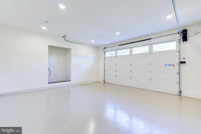 7102 ALGER RD, Falls Church, VA 22042